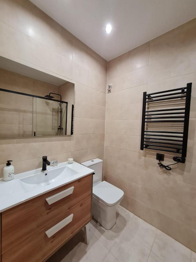 Ayuntamiento Parking Gratis. Auto Check-In. Apartment Bilbao Exterior photo