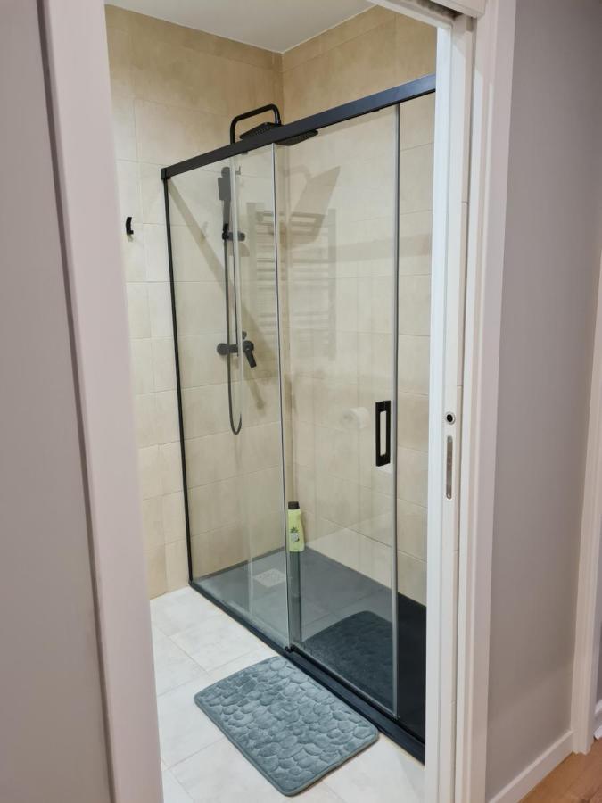 Ayuntamiento Parking Gratis. Auto Check-In. Apartment Bilbao Exterior photo